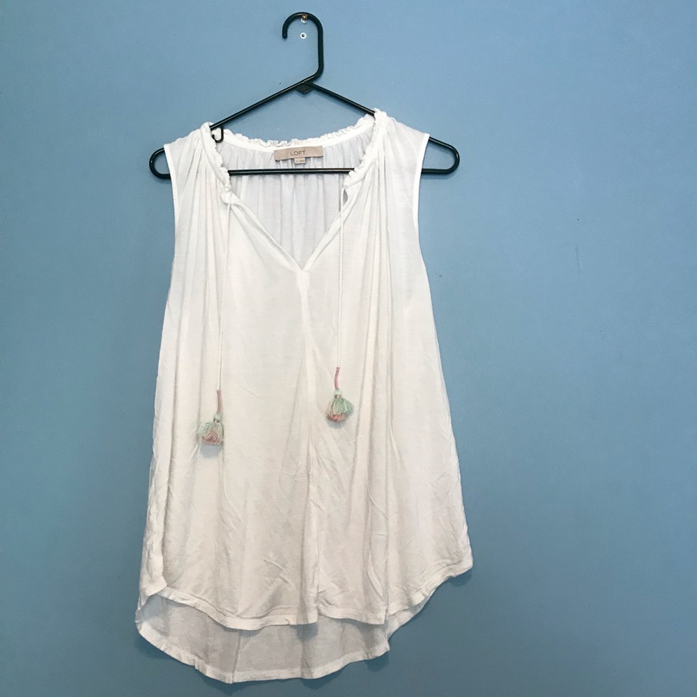 Oversize white tank with tassels